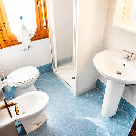 Condominio Pino Verde * Μπιμπιόνε